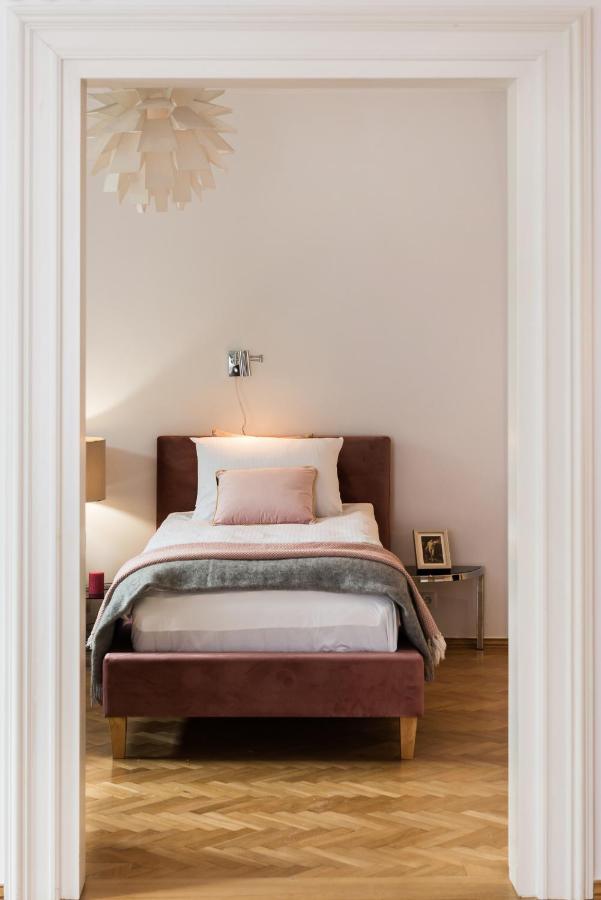 Syncret Apartment - Loftaffair คราคูฟ ภายนอก รูปภาพ