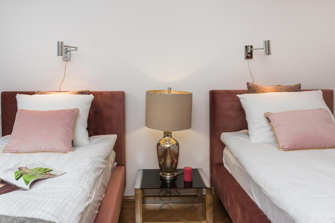 Syncret Apartment - Loftaffair คราคูฟ ภายนอก รูปภาพ